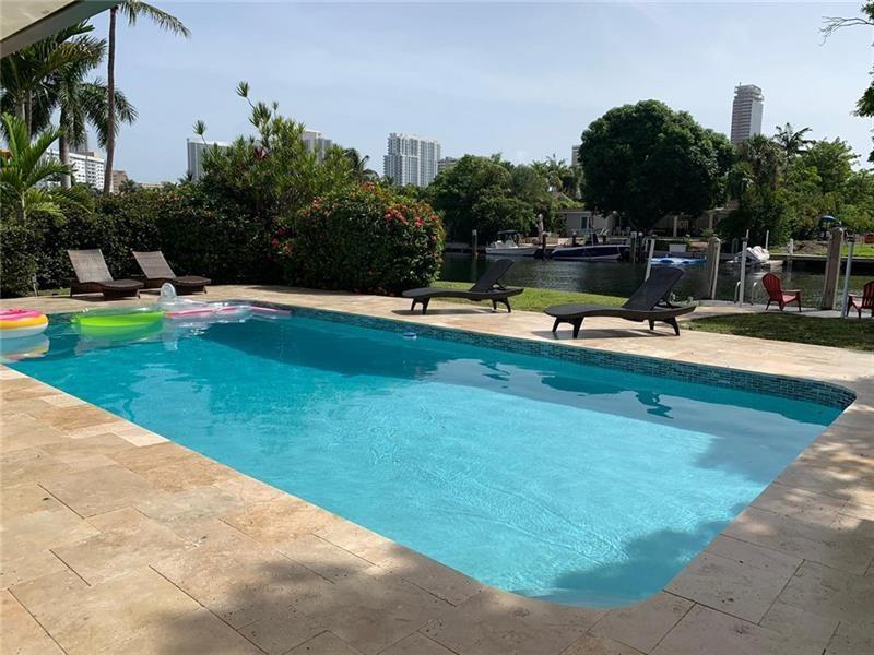 631 Oleander Dr, Hallandale Beach, Florida 33009