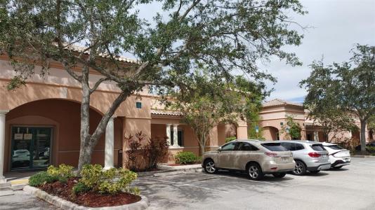 2237 N Commerce Pkwy, Weston, Florida 33326, Stati Uniti