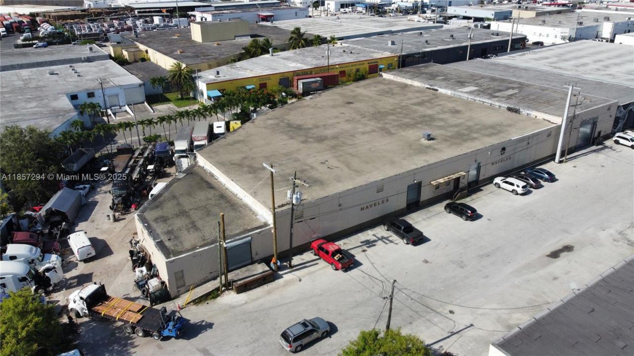 3747 NW 52nd St, Hialeah, Florida 33142, Estados Unidos