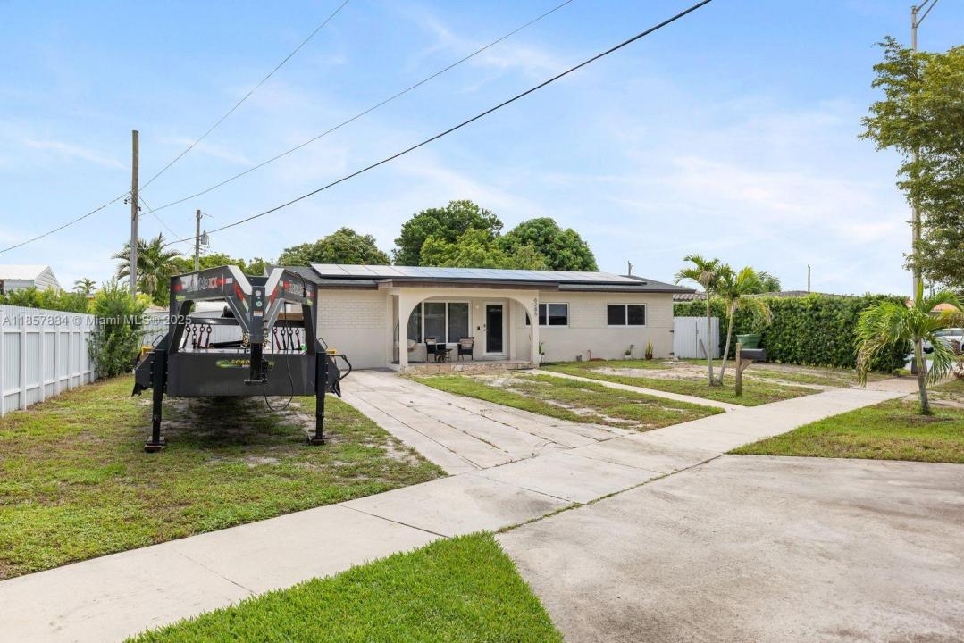 6285 W 6th Ave, Hialeah, フロリダ 33012, アメリカ合衆国