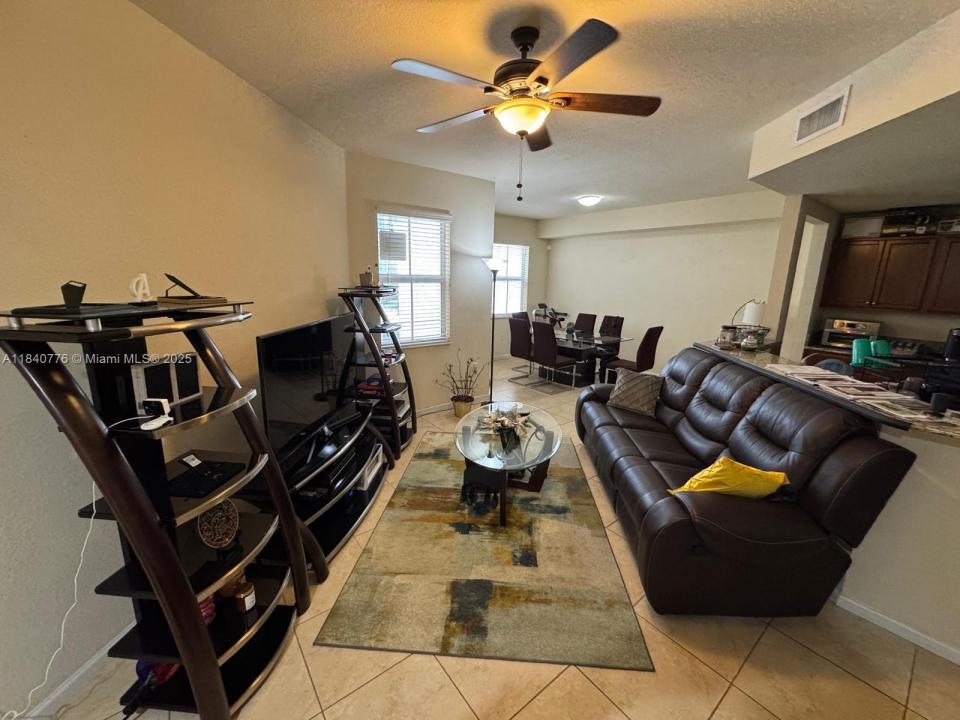 11603 NW 89th St 215, Doral, פלורידה 33178, ארצות הברית של אמריקה 