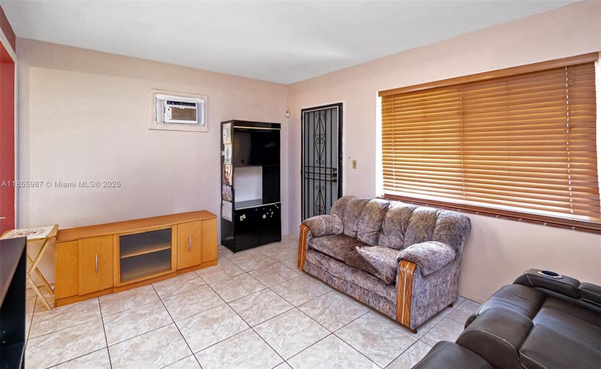 1170 NE 137th St, North Miami, 佛羅里達州 33161, 美國