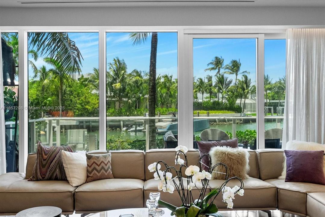 4701 N Meridian Ave 126, Miami Beach, פלורידה 33140, ארצות הברית של אמריקה 