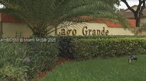 2675 W 66th St 14-19, Hialeah, Florida 33016, USA