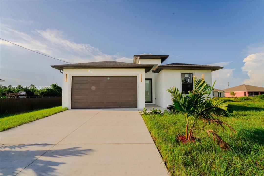 433 Rayford St, Lehigh Acres, Florida 33974
