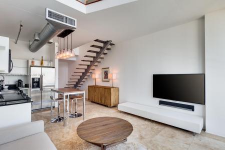 690 SW 1st Ct 1224, Miami, Florida 33130, USA