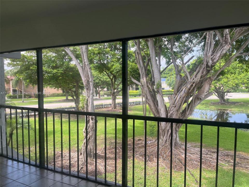 200 Lakeview Dr 203, Weston, Floride 33326, États-Unis