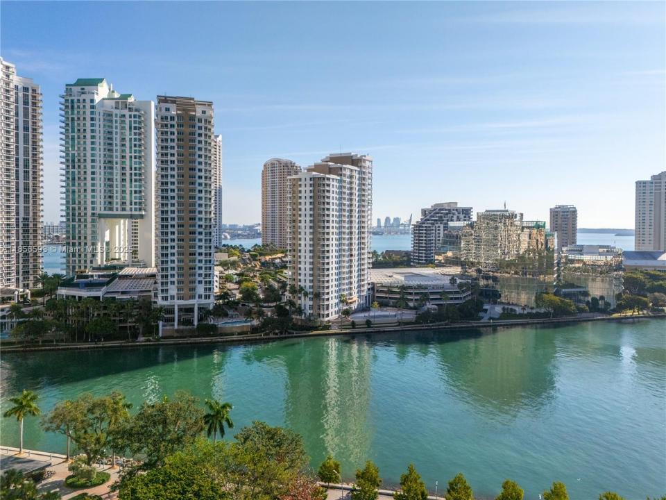 701 Brickell Key Blvd 707, Miami, Florida 33131