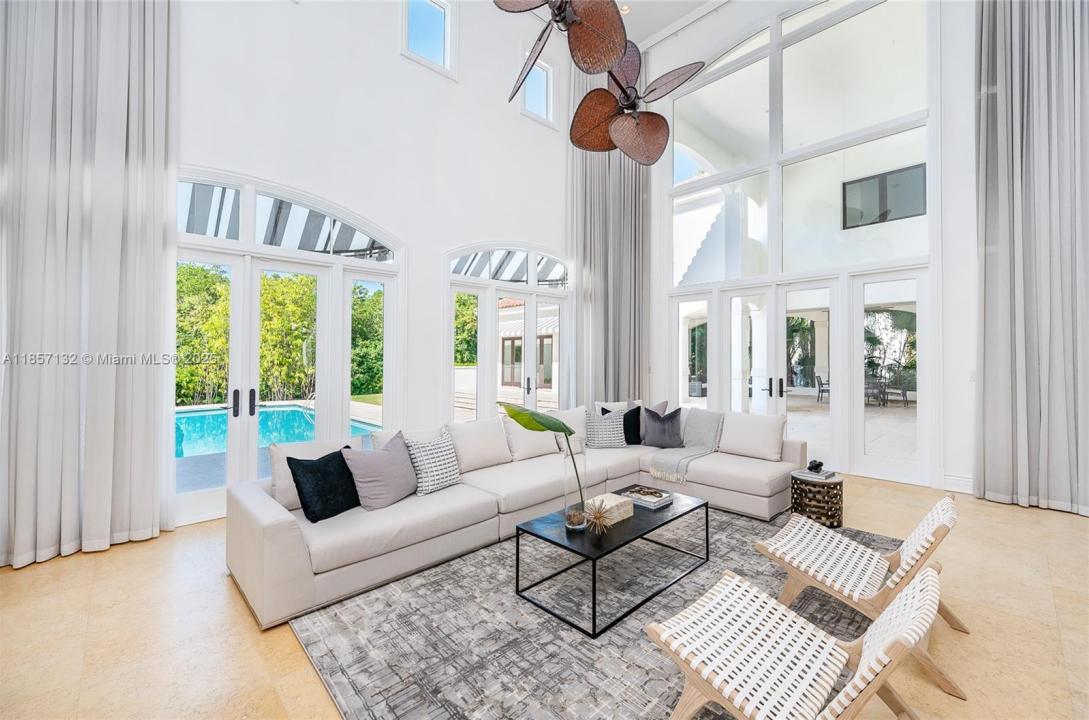 3 Tahiti Beach Island Rd, Coral Gables, Florida 33143