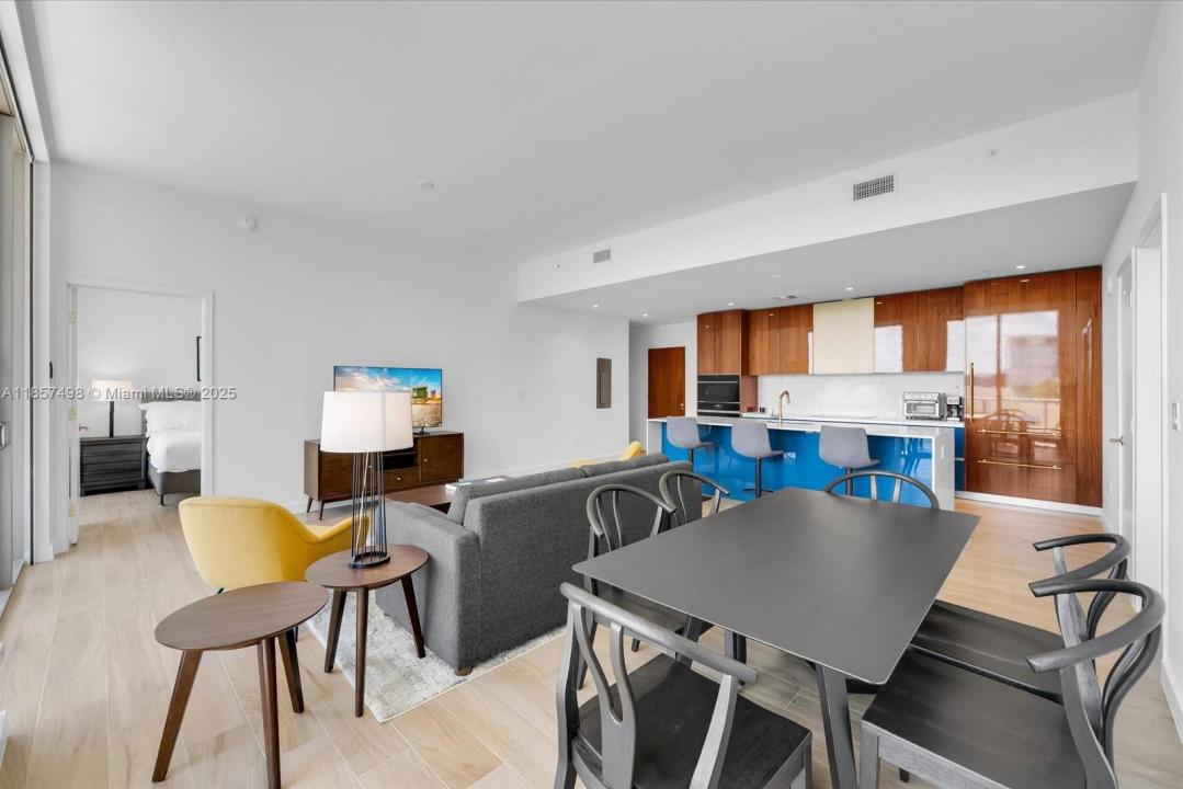 2678 Tigertail Ave 513, Miami, Florida 33133