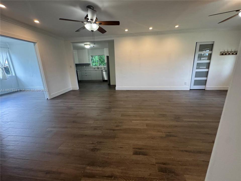 6590 SW 21st St 6590, West Miami, Florida 33155, Stati Uniti