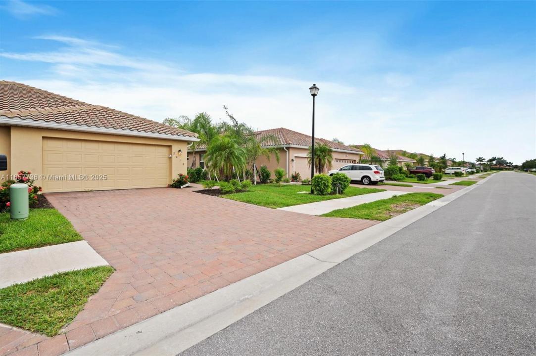 2616 Vine Ave 2616, Naples, Floride 34120, États-Unis