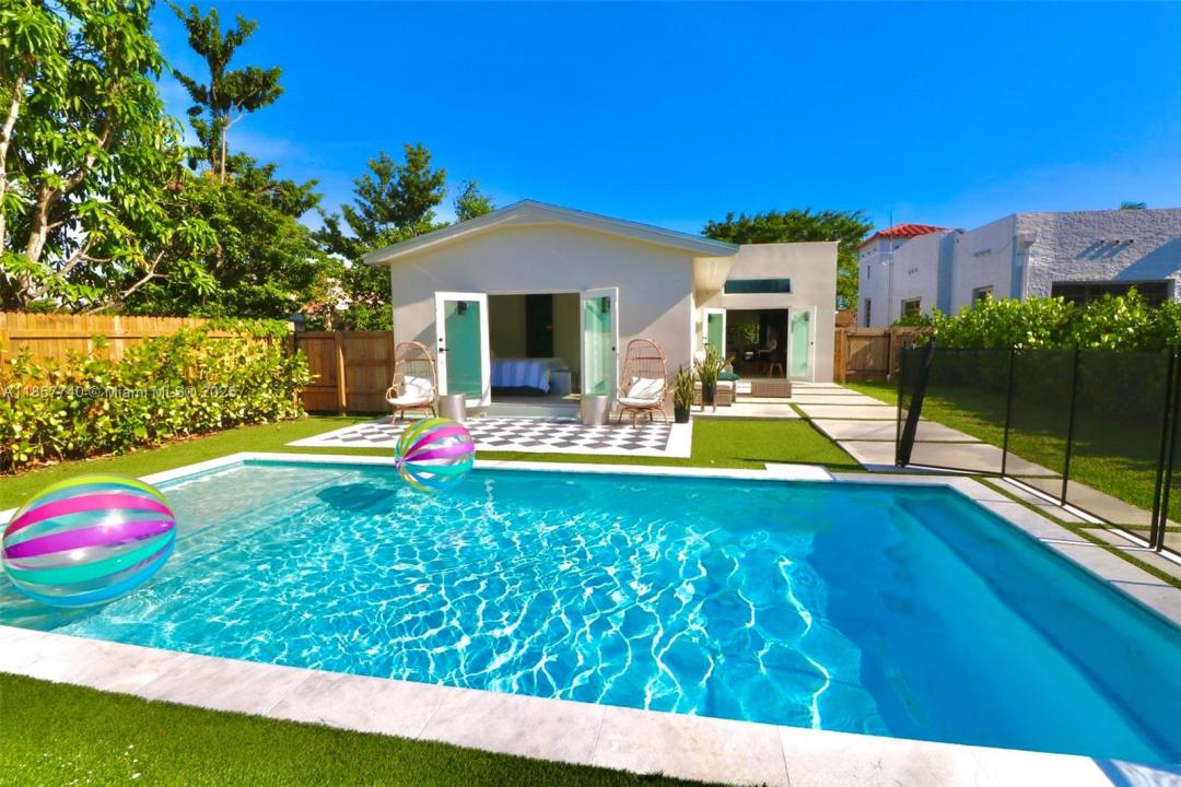2975 SW 15th St, Miami, פלורידה 33145, ארצות הברית של אמריקה 