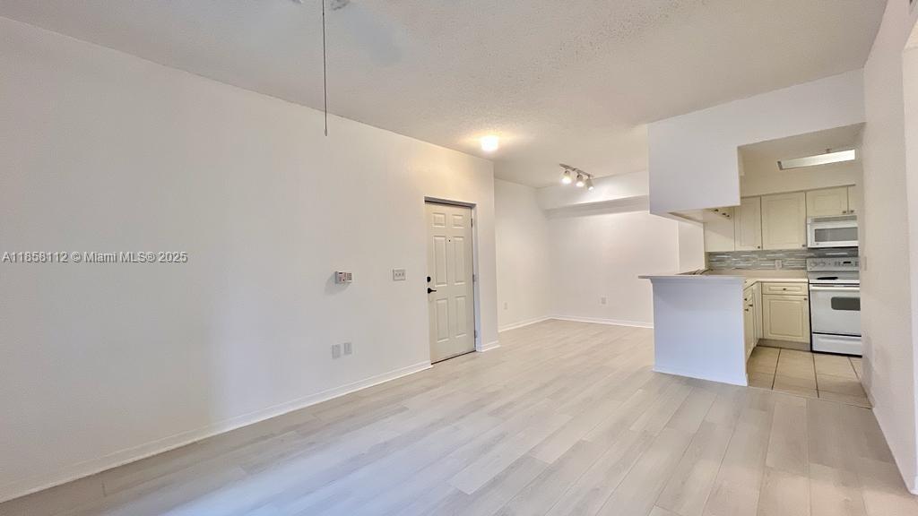 3021 Alcazar Pl 308, Palm Beach Gardens, Флорида 33410, Соединенные Штаты