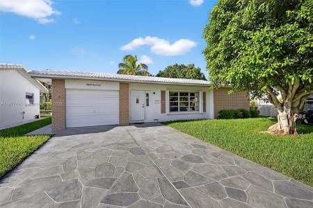 8101 NW 59th Pl, Tamarac, Florida 33321, USA