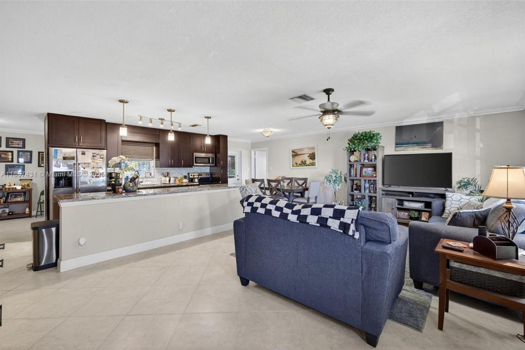 8101 NW 59th Pl, Tamarac, Florida 33321, Estados Unidos