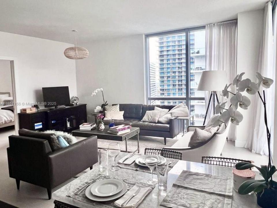 1060 Brickell Ave 3117, Miami, 佛罗里达州 33131, 美国