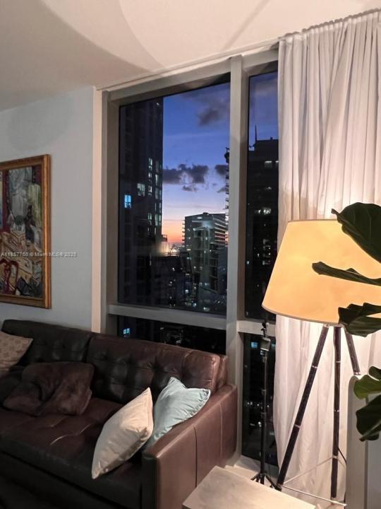 1060 Brickell Ave 3117, Miami, 佛罗里达州 33131, 美国