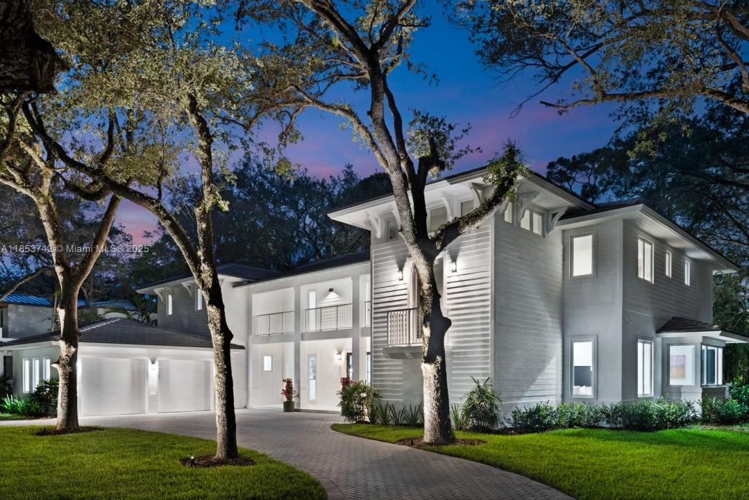 5835 SW 81st St, South Miami, Флорида 33143, Соединенные Штаты