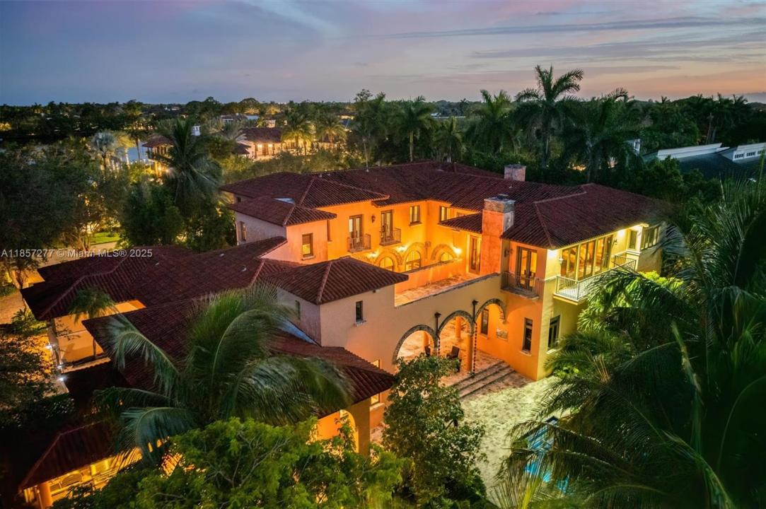 221 Casuarina Concourse, Coral Gables, 佛羅里達州 33143, 美國