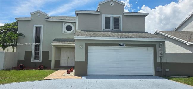 14465 SW 93 Terr, Kendall, Florida 33186, USA