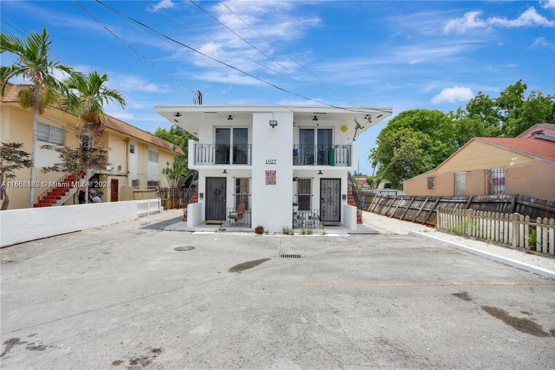 1927 NW 20th Ave, Miami, Floride 33125, États-Unis