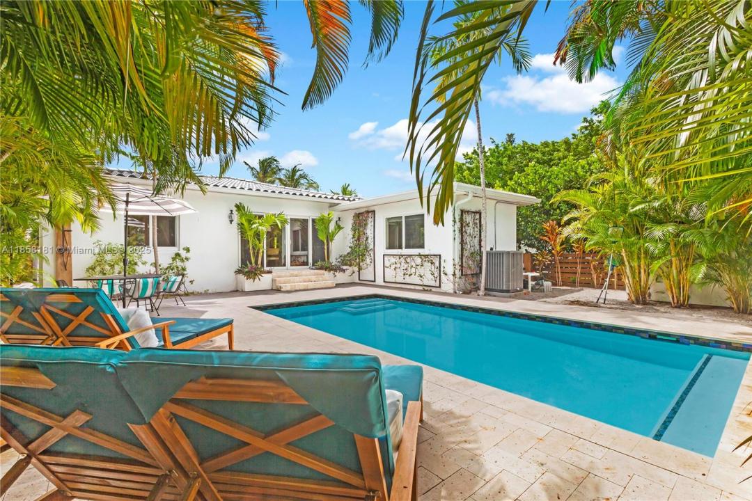 9065 Emerson Ave, Surfside, פלורידה 33154, ארצות הברית של אמריקה 