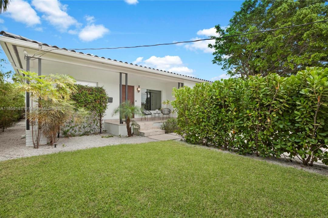 9065 Emerson Ave, Surfside, פלורידה 33154, ארצות הברית של אמריקה 
