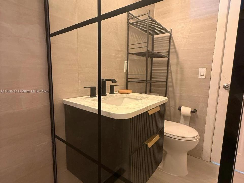 7734 Abbott Ave 101, Miami Beach, Florida 33141, HOA KỲ