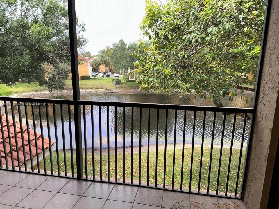 3892 Coral Tree Cir 3892, Coconut Creek, Florida 33073