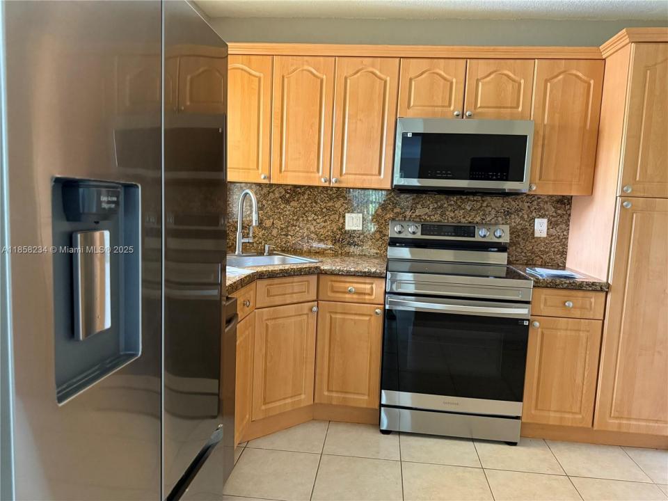 3892 Coral Tree Cir 3892, Coconut Creek, Florida 33073