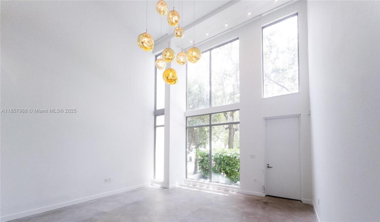 163 N Shore Dr 163-5, Miami Beach, Florida 33141, HOA KỲ