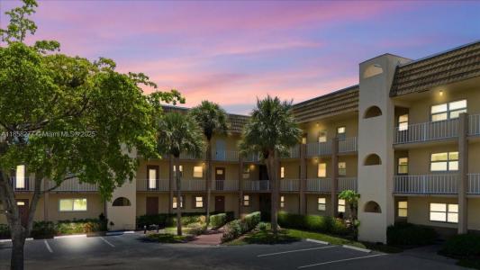 8345 Sunrise Lakes Blvd 306, Sunrise, Florida 33322, USA
