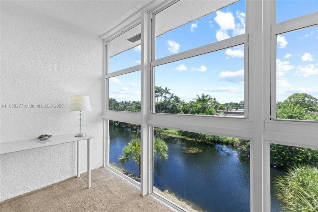8345 Sunrise Lakes Blvd 306, Sunrise, Флорида 33322, Соединенные Штаты