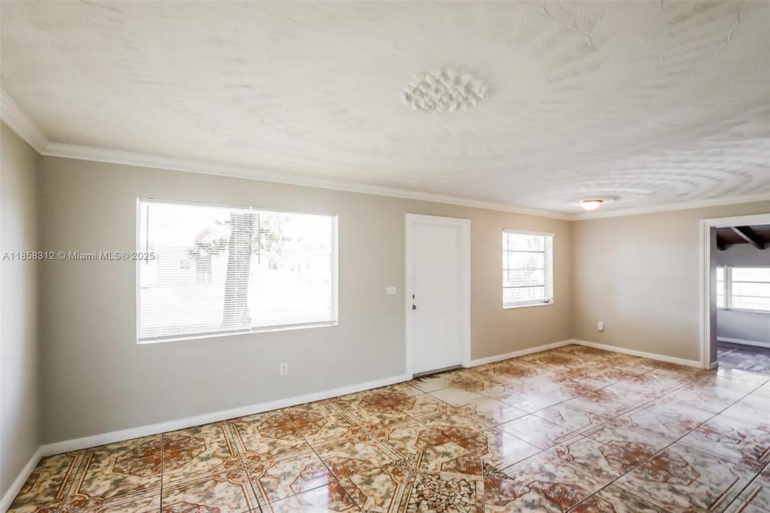 1326 NW 72nd St, Miami, Florida 33147