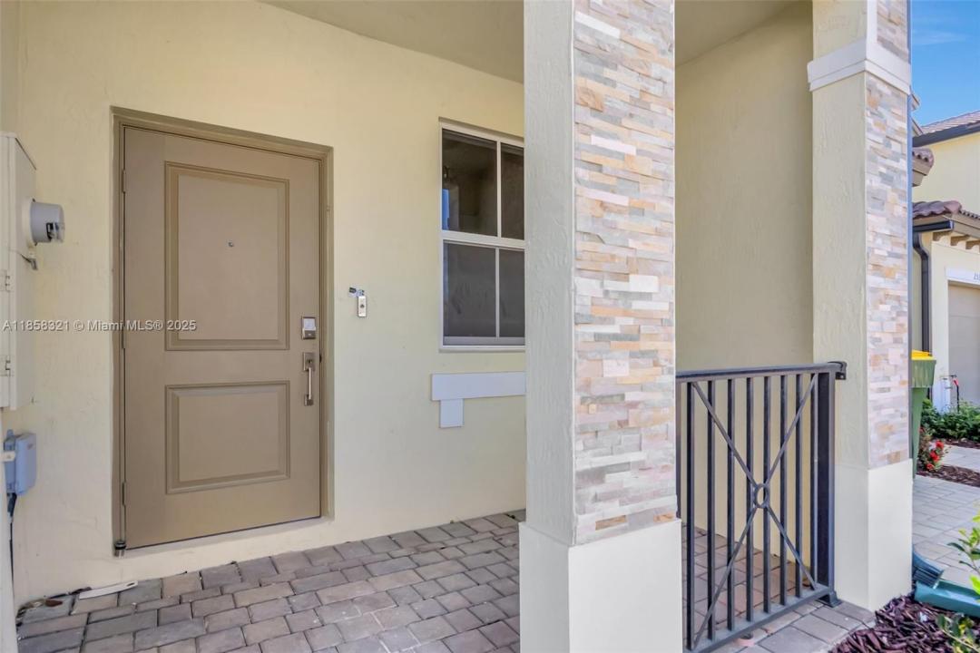 2546 SE 29th St 2546, Homestead, Florida 33035