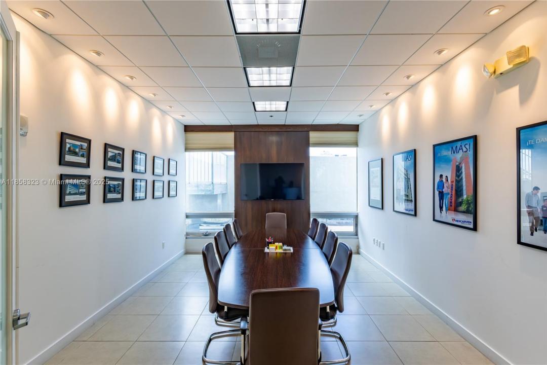 20900 NE 30th Ave 401, Aventura, Флорида 33180, Соединенные Штаты
