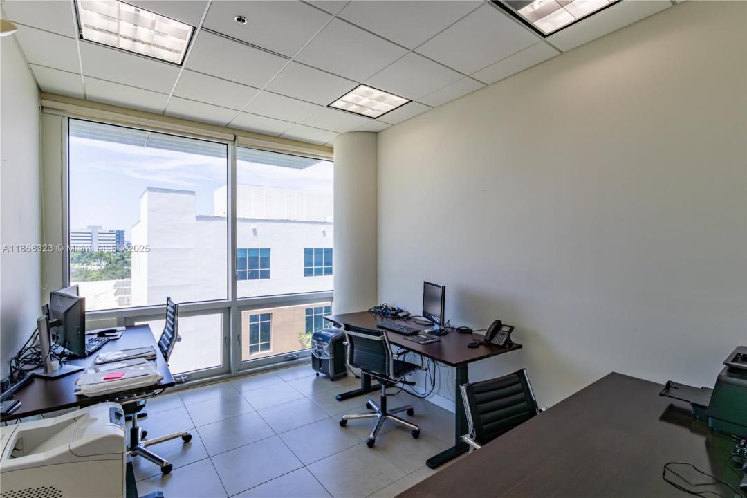 20900 NE 30th Ave 401, Aventura, Флорида 33180, Соединенные Штаты