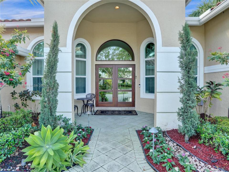 2715 Edgewater Ct, Weston, 佛罗里达州 33332, 美国