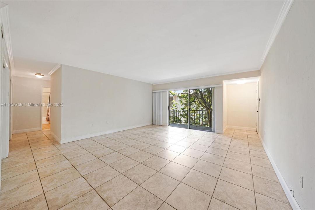 9400 SW 77th Ave K8, Miami, Florida 33156, USA