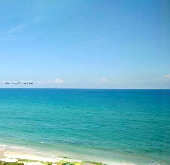 5440 N Ocean Dr 902, Singer Island, Florida 33404