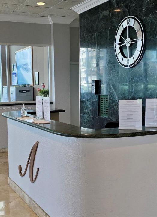 5440 N Ocean Dr 902, Singer Island, Florida 33404