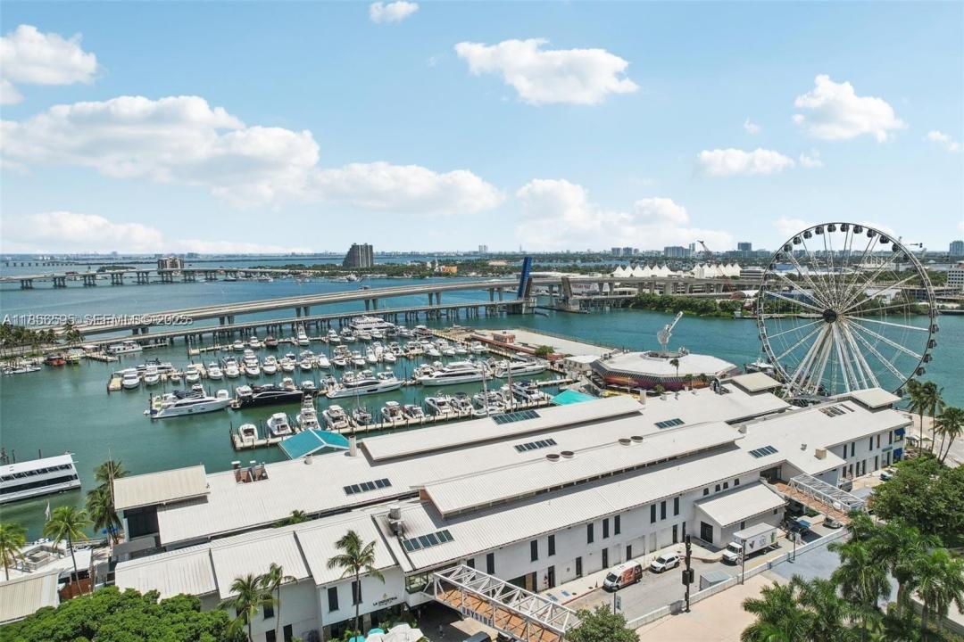 398 NE 5th St 4415, Miami, Florida 33132, Stati Uniti