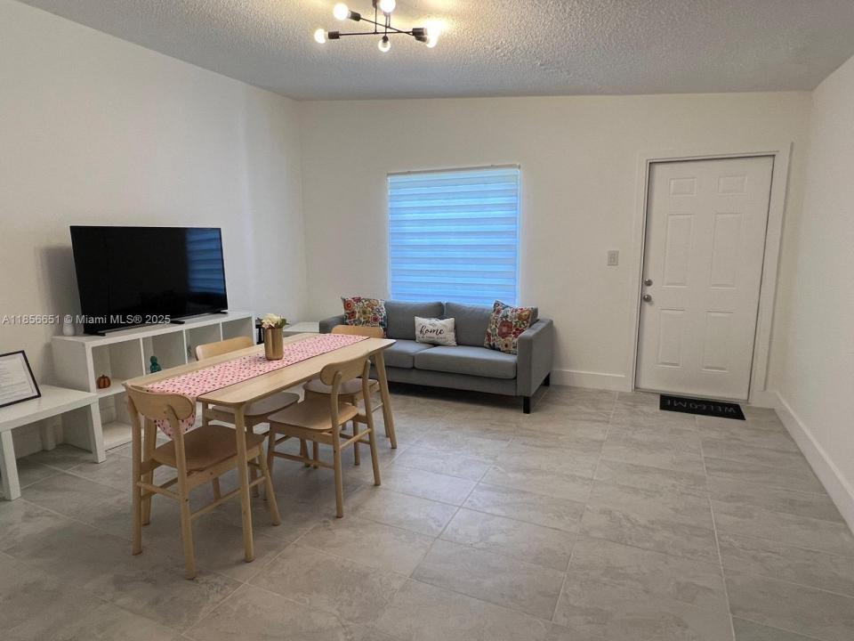 13725 NW 4th Ct, North Miami, Florida 33168