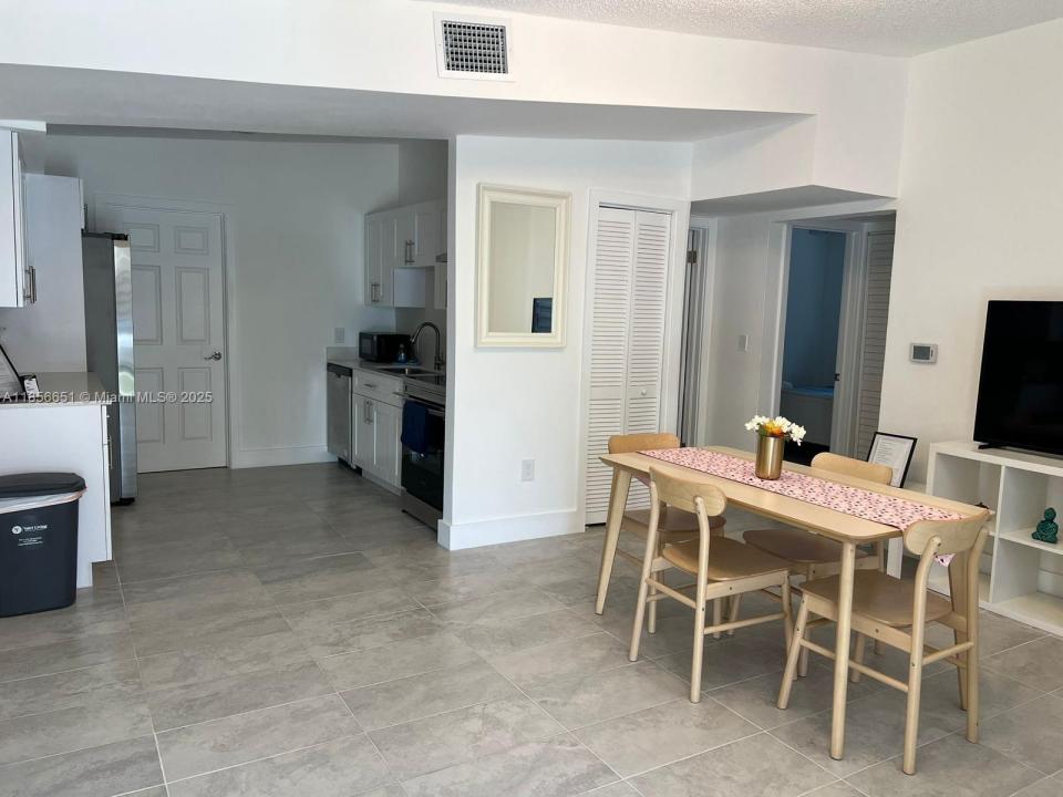13725 NW 4th Ct, North Miami, Florida 33168