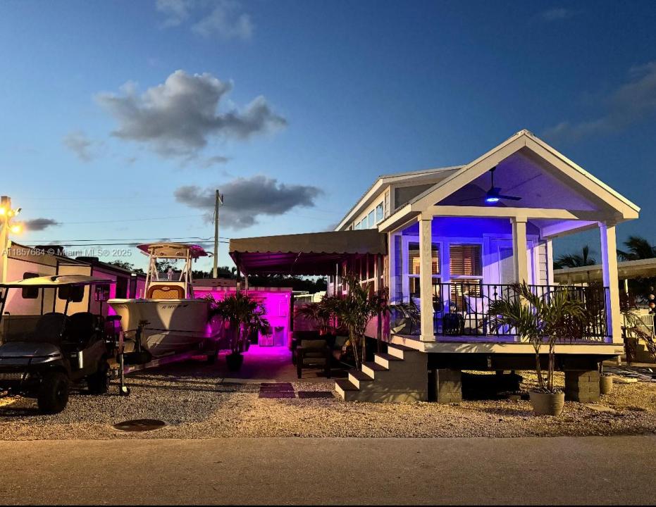 325 Calusa St 302, Key Largo, 佛罗里达州 33037, 美国