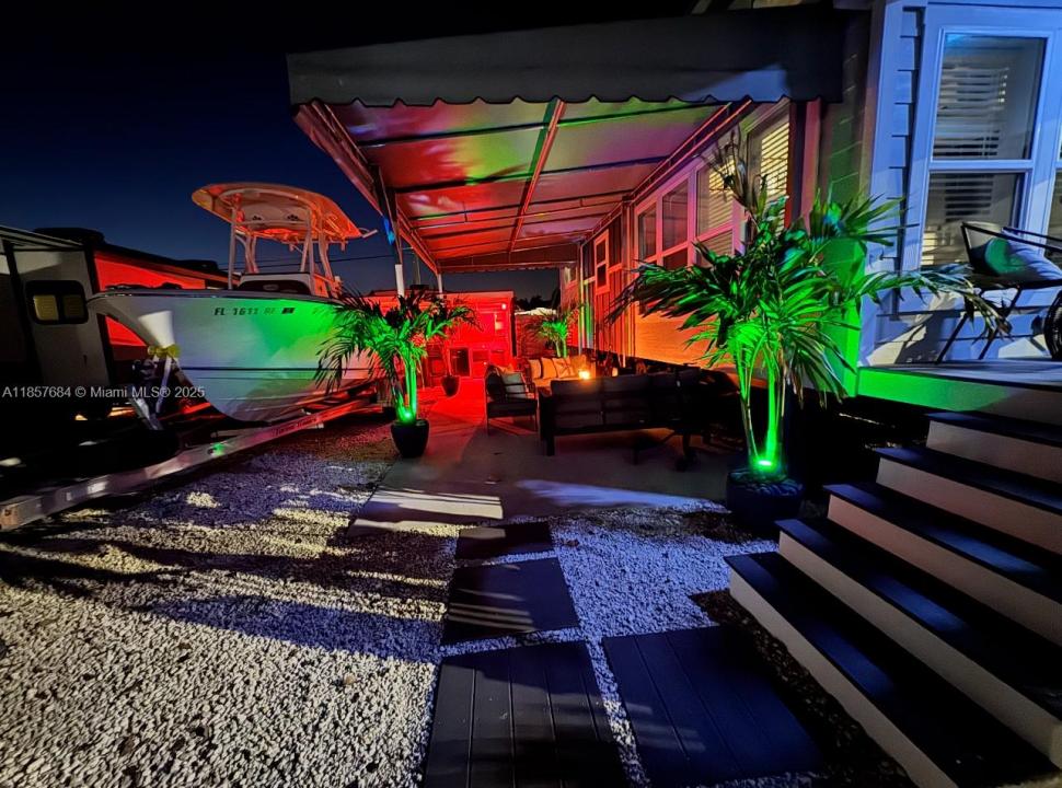 325 Calusa St 302, Key Largo, 佛罗里达州 33037, 美国