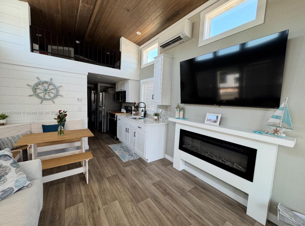 325 Calusa St 302, Key Largo, 佛罗里达州 33037, 美国