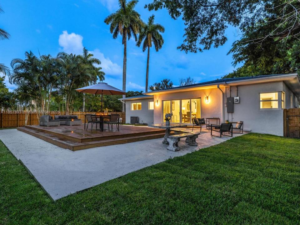 1371 NE 115th St, Miami, Floride 33161, États-Unis