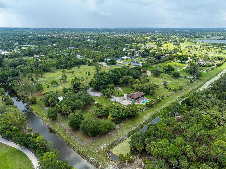 576 Marshall Rd, West Palm Beach, Floryda 33413, USA